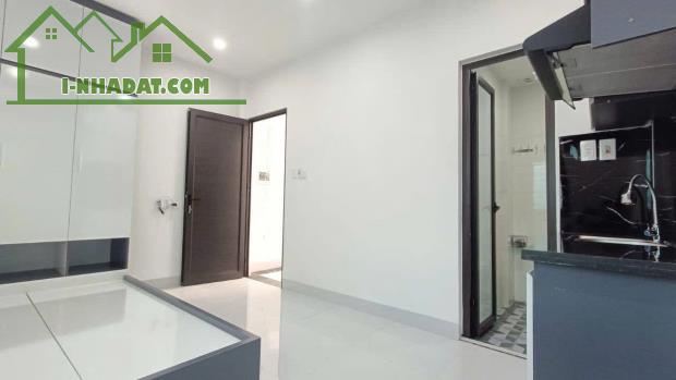 GÀ ĐẺ TRỨNG VÀNG…! CHUNG CƯ MINI 7 TẦNG 12PKK TẠI PHỐ BÙI XƯƠNG TRẠCH. DT 60TR/TH. 10.5 TỶ - 2