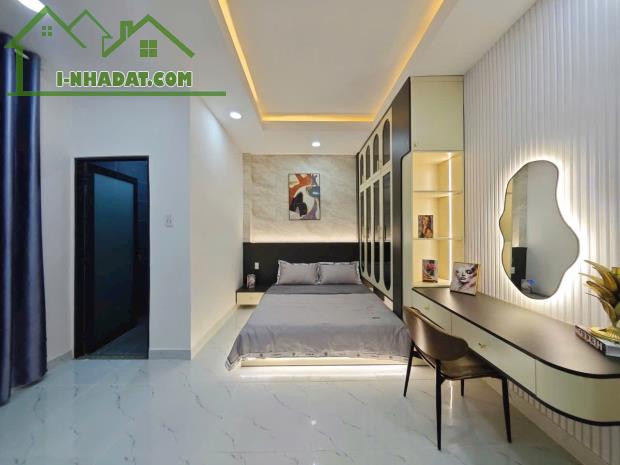BÁN NHÀ RIÊNG - MẶT TIỀN HUỲNH THỊ HAI - 58M2 - 5 TẦNG - 7PN - 7,9 TỶ - QUẬN 12 - 3