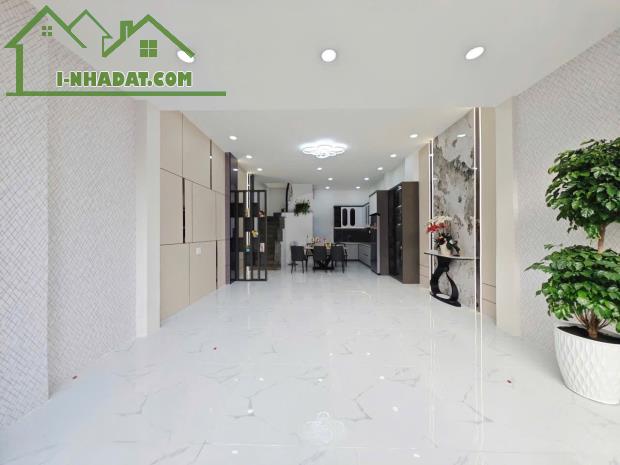 BÁN NHÀ RIÊNG - MẶT TIỀN HUỲNH THỊ HAI - 58M2 - 5 TẦNG - 7PN - 7,9 TỶ - QUẬN 12 - 4