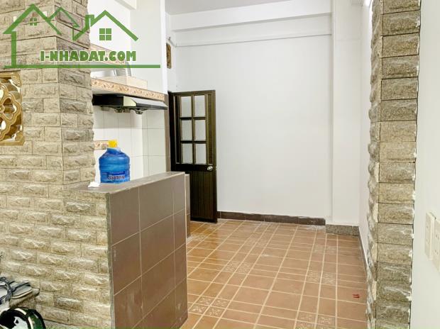 Cho thuê nhà mới 3 lầu hẻm xe hơi đường Hồ Thành Biên Phường 4 Quận 8 - 5
