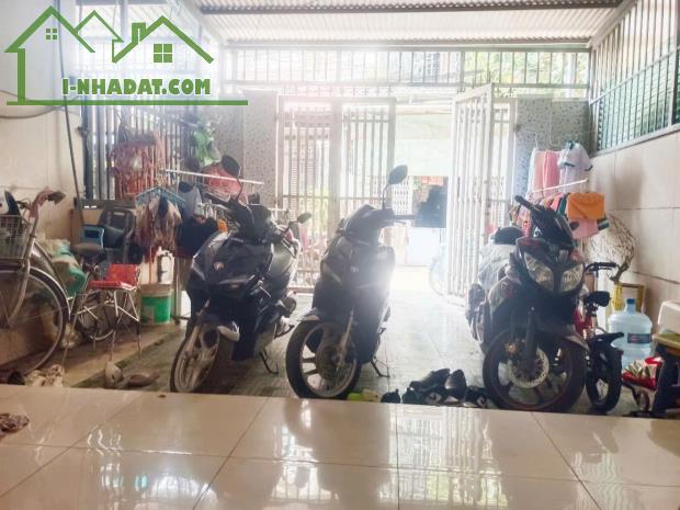 BÁN NHÀ 76M2 MẶT TIỀN ĐƯỜNG, GẦN CHỢ, BV LÊ VĂN THỊNH, Q2. GIÁ 6.X Tỷ - 1