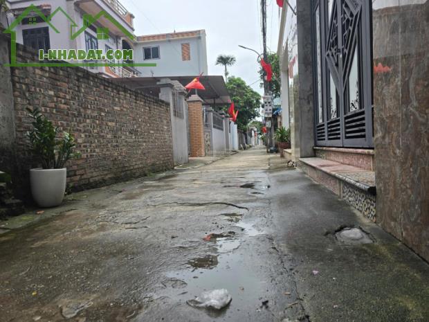 Bán đất Kính Nỗ Uy Nỗ - 105m2 - Đường thông ô tô 7 chỗ - 2