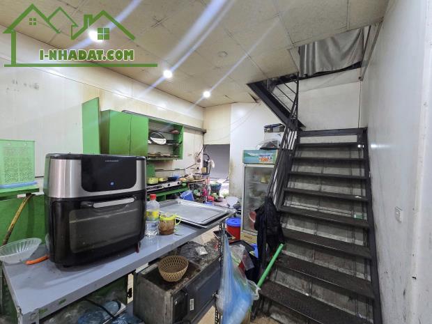GIÁ TỐT - SANG NHƯỢNG CỬA HÀNG MẶT TIỀN PHỐ TRẦN QUỐC HOÀN, CẦU GIẤY, HÀ NỘI - 50M2 -130 - 4