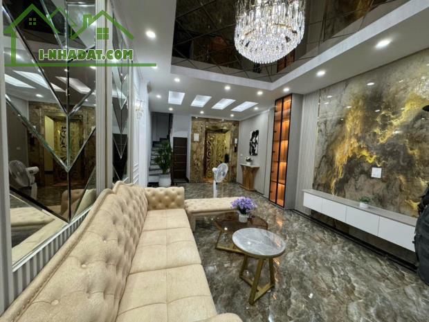 Phân Lô Hồ Đền Lừ – Kinh Doanh - Gara Ô Tô – 6 Tầng Thang Máy – Full Nội Thất Hiện Đại