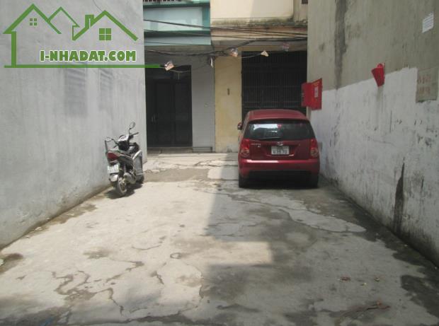 Tôi bán đất ngõ 2 Trần Phú 2 mặt đường ô tô tránh cạnh Làng VKCA 68m2 chỉ 9.9 tỷ. LH 09896 - 1