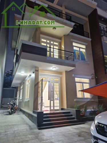 MẶT TIỀN CẠNH ĐH NGÂN HÀNG LINH CHIỂU - 234m2 - 3 TẦNG