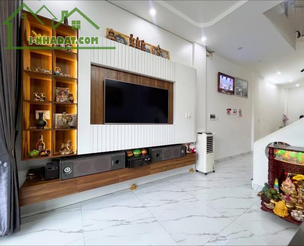 🏠 BÁN 2 NHÀ 4 TẦNG MẶT TIỀN ĐƯỜNG NGUYỄN HỮU CẢNH GẦN QUÁN DÊ QUỐC KỆ – THUỶ DƯƠNG –