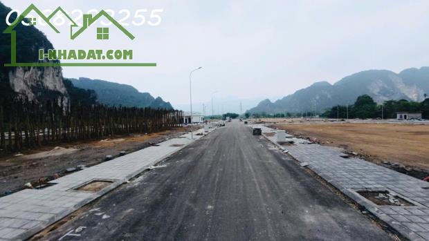 Góc đầu tư – Lô đất trung tâm Thị trấn Chi Nê- Lạc Thủy- , sổ đỏ sẵn – mua là sang tên! - 1
