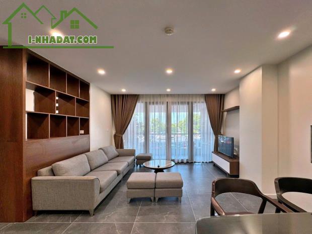LUXURY APARTMENT  Bán tòa 8 tầng * 120m², phố Đào Tấn - Linh Lang, cho thuê 2,5 tỷ/năm,