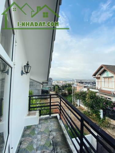 CHO THUÊ VILLA FULL NỘI THẤT CƠ BẢN ĐỒI THÔNG TIN PHƯỜNG 8 GIÁ 12TR - 3