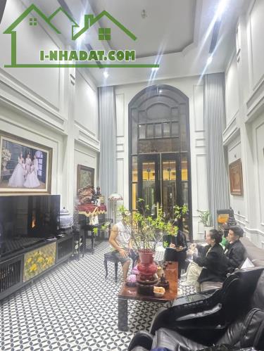 BÁN BIỆT THỰ MINI NGÕ ĐẸP NGUYỄN TRÃI, KHUẤT DUY TIẾN, THANG MÁY, INDOCHINE, FULL NỘI THẤT - 1