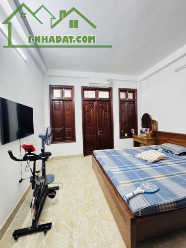 Bán nhà Lĩnh Nam, gần ô tô 40m 5 tầng, mặt tiền 4m giá nhỉnh 6 tỷ - 1