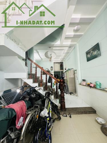 Chỉ 4.39 tỷ giao chìa khóa nhà 4 tầng đẹp 4x17m, Trần Văn Mười.