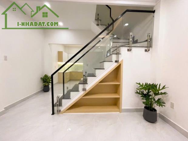 SIÊU PHẨM - 10M RA MẶT TIỀN NGUYỄN DUY Q8 - HẺM 3M RỘNG - 2 TẦNG 41M2 HOÀN CÔNG - 4.9T