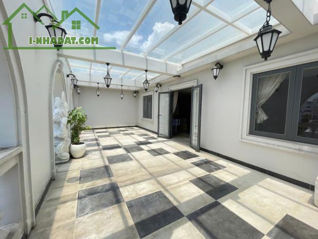 BÁN GẤP NHÀ HÀNG CAO CẤP 8 TẦNG - VỊ TRÍ VÀNG QUẬN 10 - 1