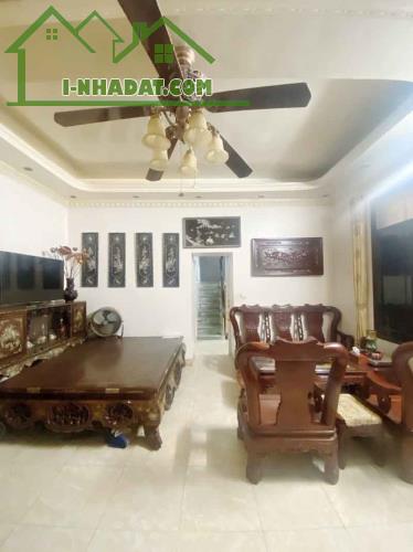 Bán nhà Thuỵ Khuê, Tây Hồ, gần ôtô, 71mx2t, 10 tỷ, 0985696268