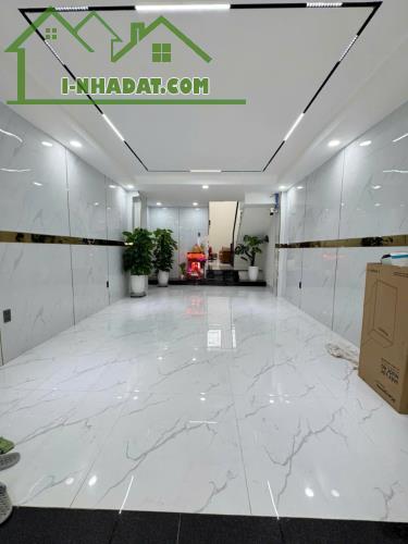 Nhà / đường số 8, Bình Hưng Hòa dt 72m2 2 lầu 5pn 5wc có thang máy giá 8,2 tỷ - 2