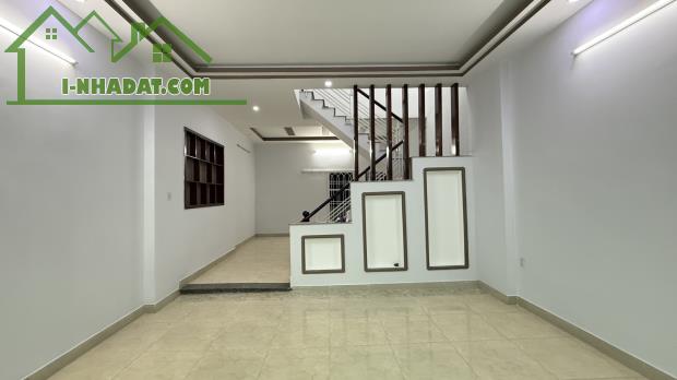 GIÁ RẺ, Bán nhà chợ Phạm Văn Bạch, 60m2 Ngang 5m, 4.75tỷ TL 0964364745