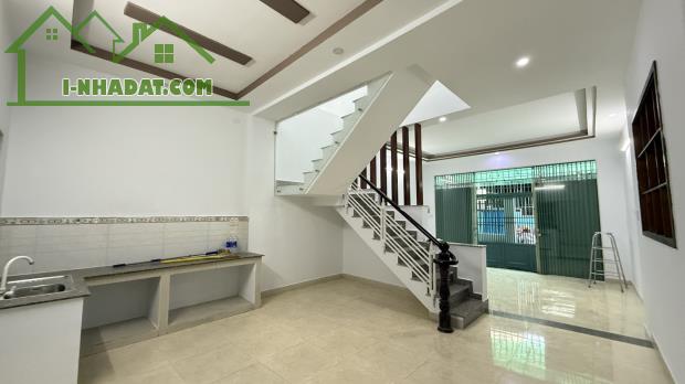 GIÁ RẺ, Bán nhà chợ Phạm Văn Bạch, 60m2 Ngang 5m, 4.75tỷ TL 0964364745 - 2