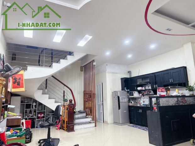 SIÊU HIẾM NGÔ GIA TỰ, ĐỨC GIANG, 48m2 X 4 TẦNG, DÂN XÂY, NGÕ THÔNG, GẦN PHỐ, AN SINH ĐỈNH - 3