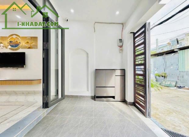 🏡 NHÀ ĐẸP SÁT CHỢ THẠCH ĐÀ – GẦN CHUNG CƯ DREAM HOME – HẺM 5M – 3PN – CHỈ 5.65 TỶ!