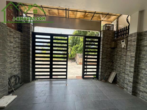 SIÊU PHẨM NHÀ ĐẸP - HẺM XE TẢI TRÁNH - NGANG KHỦNG 5M - KẾ TRƯỜNG CAO ĐẲNG ĐIỆN LỰC