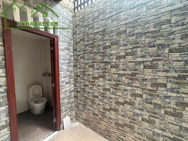 SIÊU PHẨM NHÀ ĐẸP - HẺM XE TẢI TRÁNH - NGANG KHỦNG 5M - KẾ TRƯỜNG CAO ĐẲNG ĐIỆN LỰC - 1
