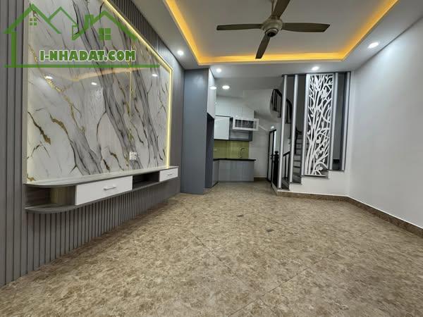 BÁN NHÀ PHỐ HẠ ĐÌNH - KINH DOANH - NGÕ THÔNG DT 35M, 6T, MT 3,9M GIÁ 7,5 TỶ