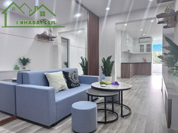 Bán căn hộ tập thể Thanh Xuân Bắc, Thanh Xuân, 68m2 full nội thất, 2 mặt thoáng, ô tô đỗ