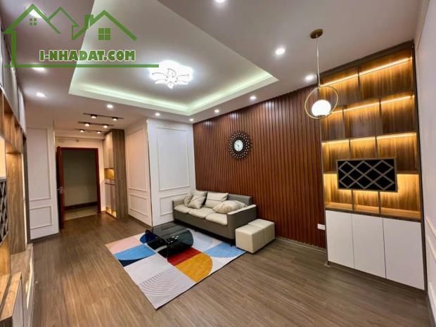 Duy nhất căn giá cực tốt tầng đẹp tòa CT8 Đại Thanh 55m TK 2PN, sổ đỏ, giá 2.49 tỷ
