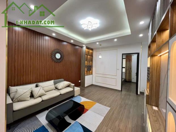 Duy nhất căn giá cực tốt tầng đẹp tòa CT8 Đại Thanh 55m TK 2PN, sổ đỏ, giá 2.49 tỷ - 1