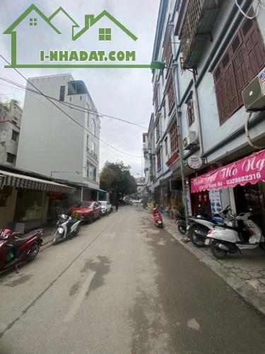 Ngọc Hà - Đội Cấn 2 thoáng, ngõ to 8m, ô tô tránh nhau, gara ô tô, vỉa hè rộng