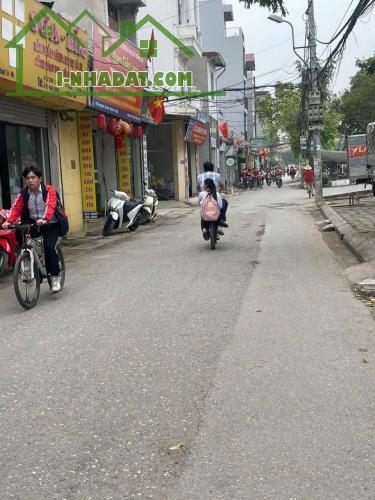 GẦN 70M MẶT TRỤC CHÍNH VỈA HÈ RỘNG KINH DOANH SẦM UẤT, GẦN TRƯỜNG HỌC, GIÁ 9,28 TỶ
