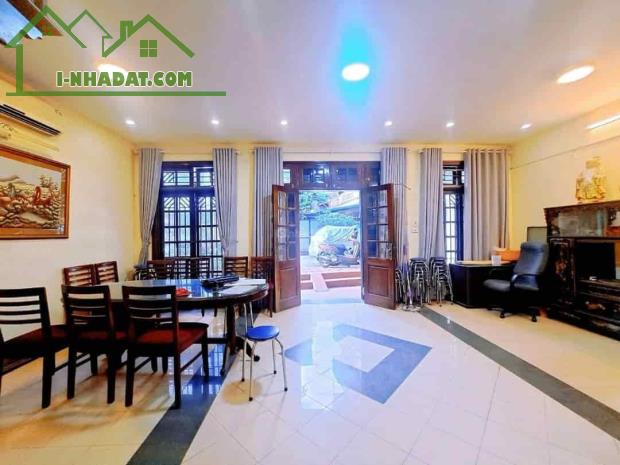 Bán nhà Văn Cao, Ba Đình 90m2, mặt tiền 6m vỉa hè ô tô 2 thoáng .5 tỷ gần Hồ Tây - 2