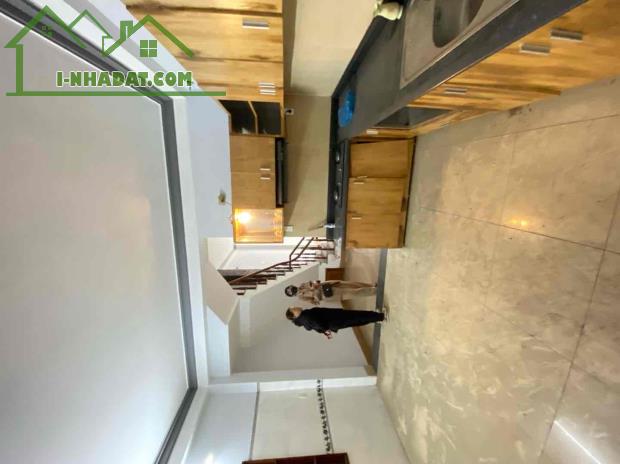 79. BÁN NHÀ 4 TẦNG – VỊ TRÍ VIP NHẤT TRUNG TÂM – MẶT TIỀN NGUYỄN HOÀNG - CHỈ NHỈNH 11 TỶ - 3