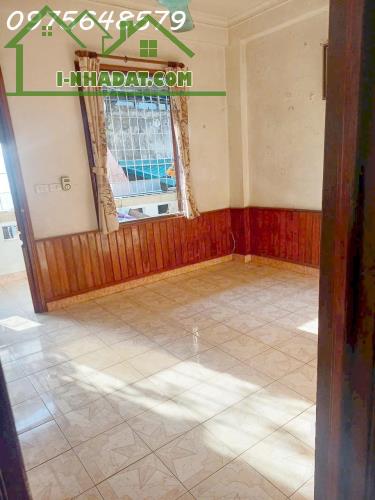 Bán căn hộ tập thể ngõ Thịnh Hào 120m 3 ngủ Ở sướng giá mềm - 1