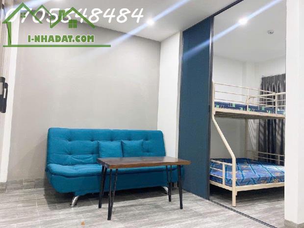Tòa căn hộ dòng tiền ,thông ngõ 93 Hoàng Văn Thái 7 tầng 81m², mặt tiền 9m, giá chào 20 - 2
