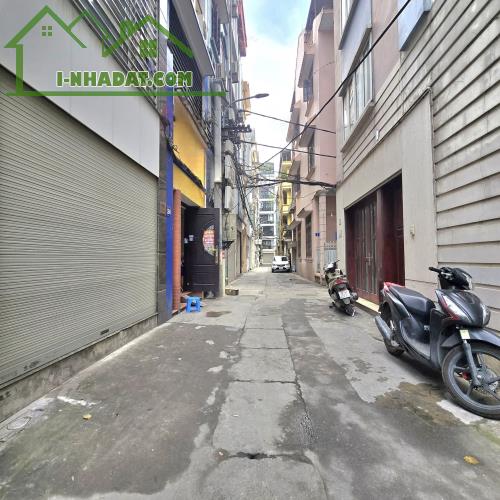 (PHÂN LÔ) Bán nhà phân lô Nguyễn Khang 40mx5T oto tránh kinh doanh VP 12 tỷ sổ vuông Cầu g - 4
