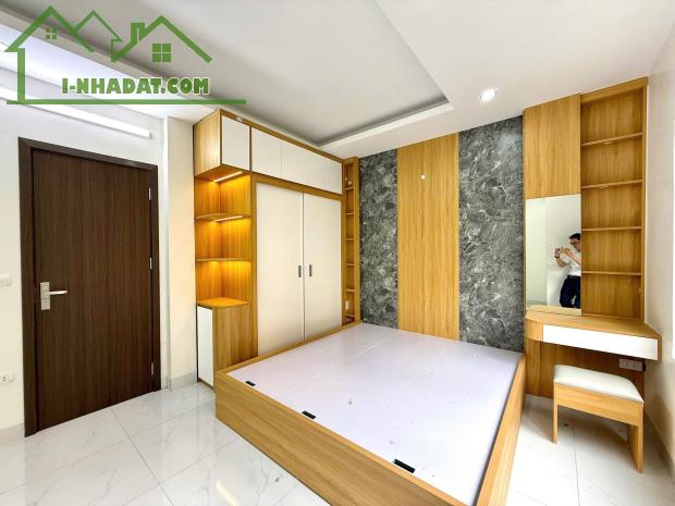 NHÀ MỚI TINH CỰ KHỐI – 5 TẦNG FULL ĐỒ – 3 NGỦ RỘNG – 30M² – 4.75 TỶ! - 4