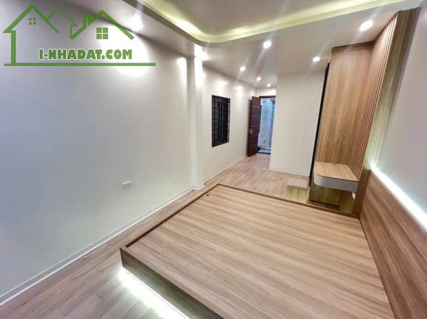 Siêu Phẩm Nhà Mới Xây Thang Máy,Full NT Ở Mậu Lương,Ngõ Thông,KD.Gía 6,9Tỷ Có TL
