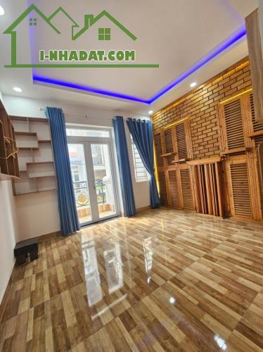 Bán nhà mới 4 tầng, 6pn, HXH, Hà Huy Giáp, Quận 12, chỉ 5.3 tỷ - 1