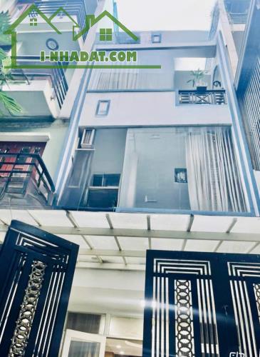 Bình Thạnh Chỉ 9.5 tỷ sở hữu nhà Hẻm Xe Hơi 82m², 3 Tầng – Khu dân trí cao, SHR Vuông A4.