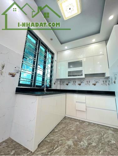 Bán nhà Khúc Thừa Dụ, Vĩnh Niệm, Lê Chân, Hải Phòng. 4 tầng, 40m2, 3,65 tỷ. Ngang 6,7m, t2 - 3