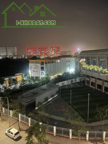Bán chung cư Hanoi Homeland Thượng Thanh-Long Biên-69m 2n2wc-sẵn sổ giao dịch-giá 4.05 tỷ