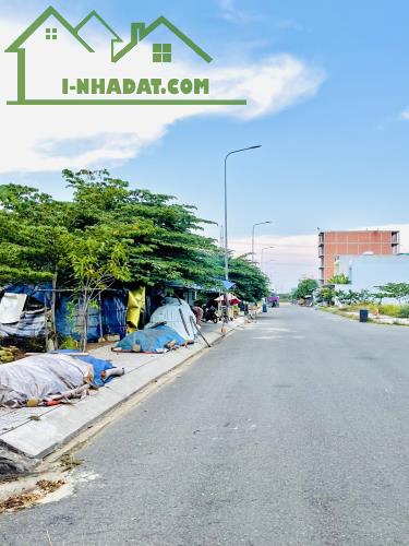 Cần bán lô đất 125m2 ngay trung tâm hành chính, cư dân đông, đất full thổ, sổ hồng riêng