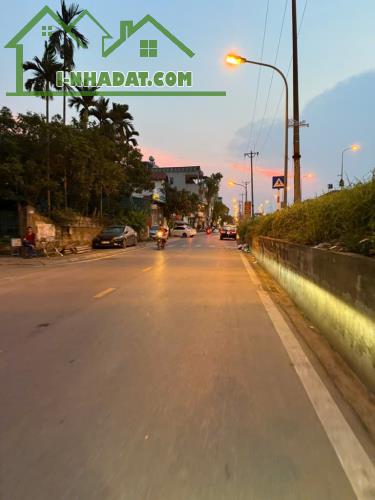 CẦN BÁN MẢNH ĐẤT VÀNG, THÔNG SỐ ĐẸP NGỌC THỤY 55M, MT 6.2M, LÔ GÓC, NỞ HẬU, Ô TÔ VÀO ĐẤT. - 1