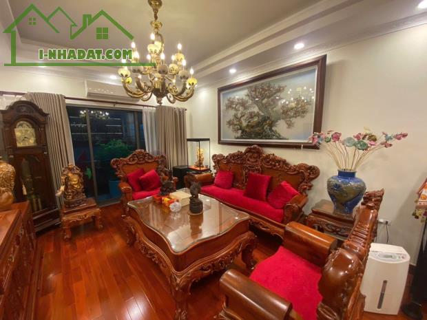 Bán nhà đẹp phố Bồ Đề, thang máy, 2 thoáng trước sau, 2 mặt ngõ, xe oto đỗ cửa vào nhà - 1