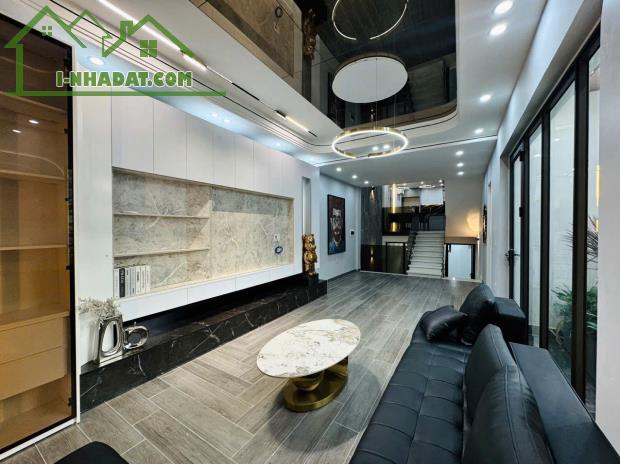 Bán nhà 79m2 x 4,5 tầng PHỐ TRẦN_NHẬT DUẬT - QUẬN NGÔ QUYỀN - TP HẢI PHÒNG