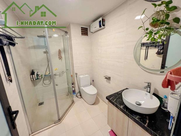 Lô góc ô tô bán nhà Đa Sỹ 5 tầng mới đẹp, gara kinh doanh nhỏ, mua về ở ngay, 7 tỷ 5 (TL) - 2