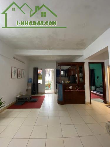 Bán chung cư Việt Hưng-Long Biên-77m 2n1wc-tầng trung căn góc-sẵn sổ giao dịch-giá 3.3 tỷ - 5